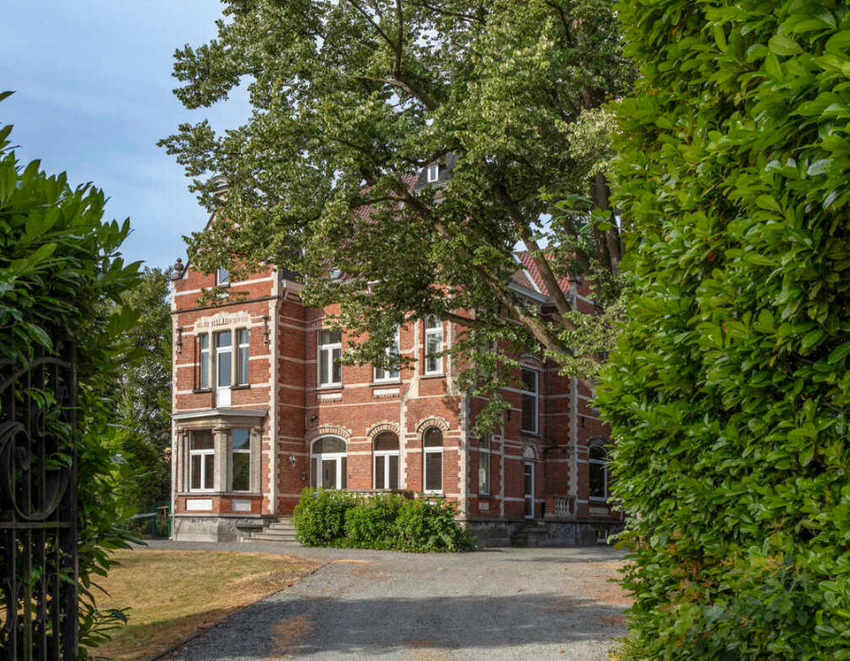 Parkappartementen Potuit Istoir